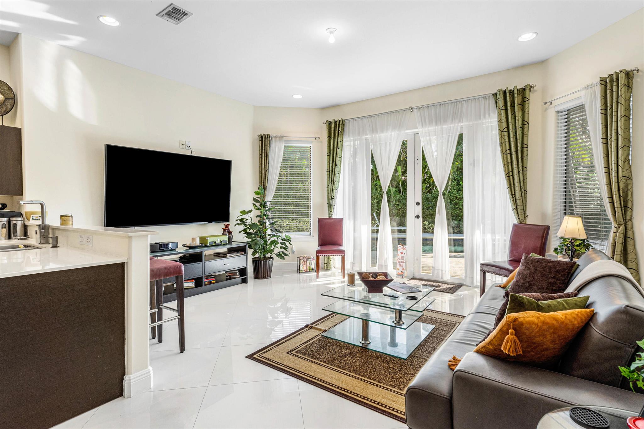 WHISEM UNIT B - Residential Lease