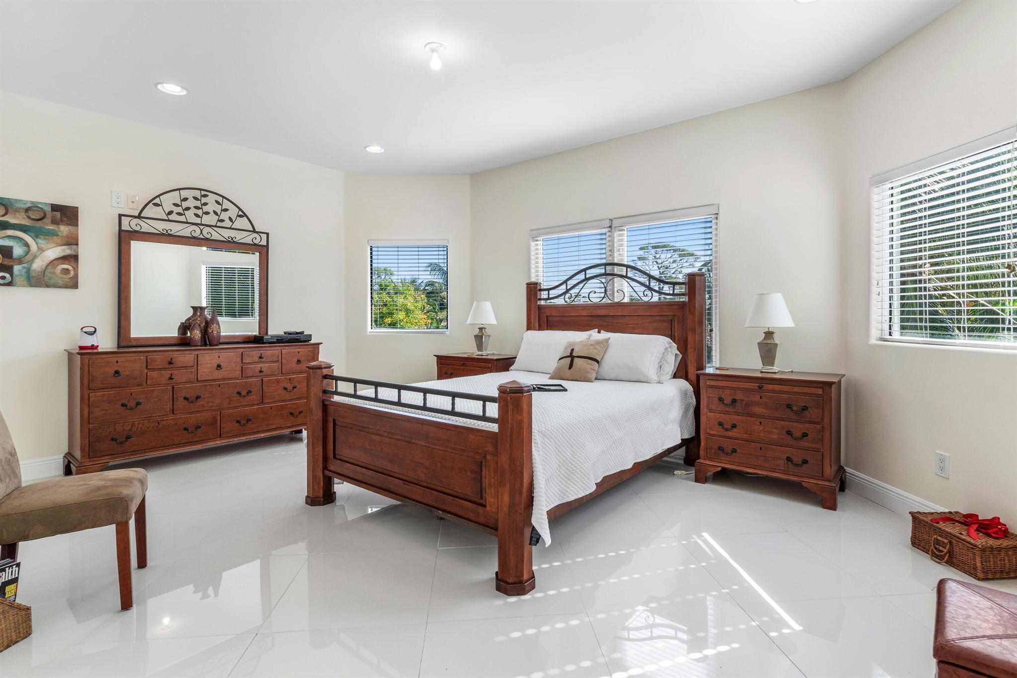 WHISEM UNIT B - Residential Lease