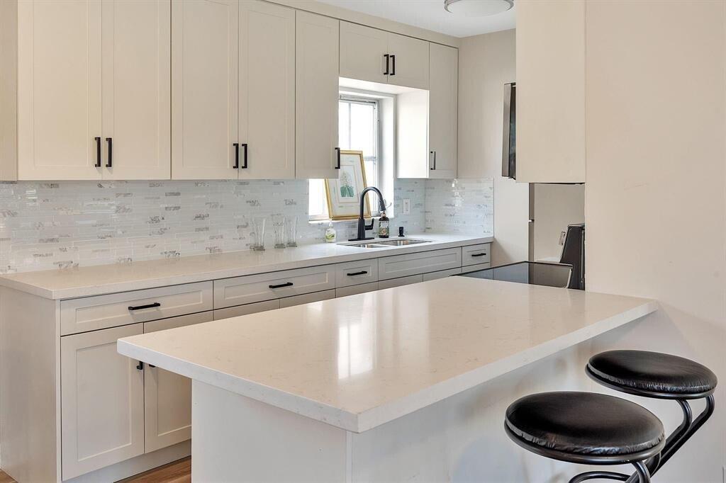 IMPERIAL POINT GARDENS CONDO - Residential Lease