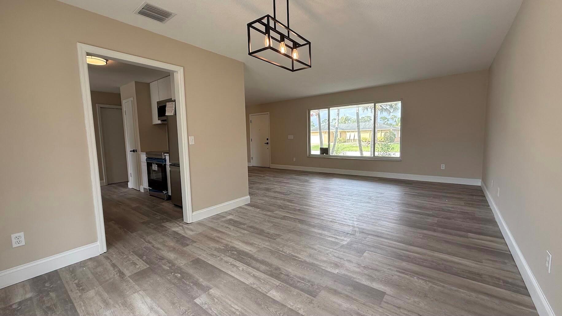 PORT ST LUCIE SECTION 24 - Residential