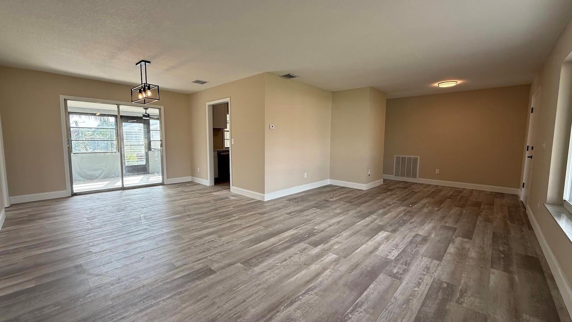 PORT ST LUCIE SECTION 24 - Residential