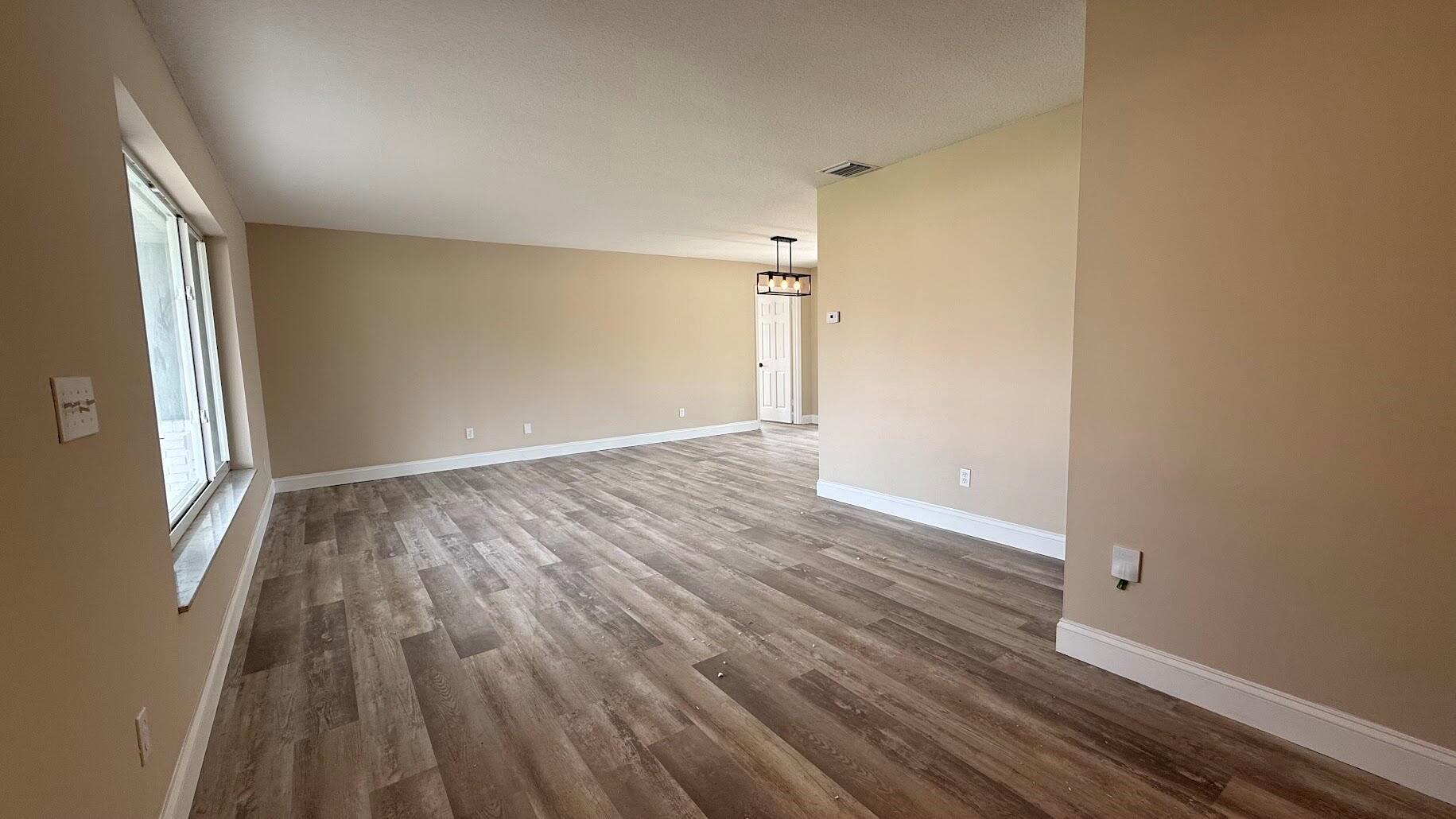 PORT ST LUCIE SECTION 24 - Residential