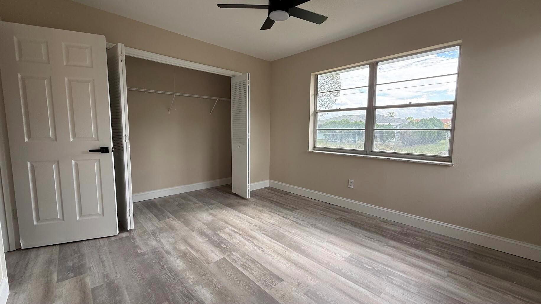 PORT ST LUCIE SECTION 24 - Residential