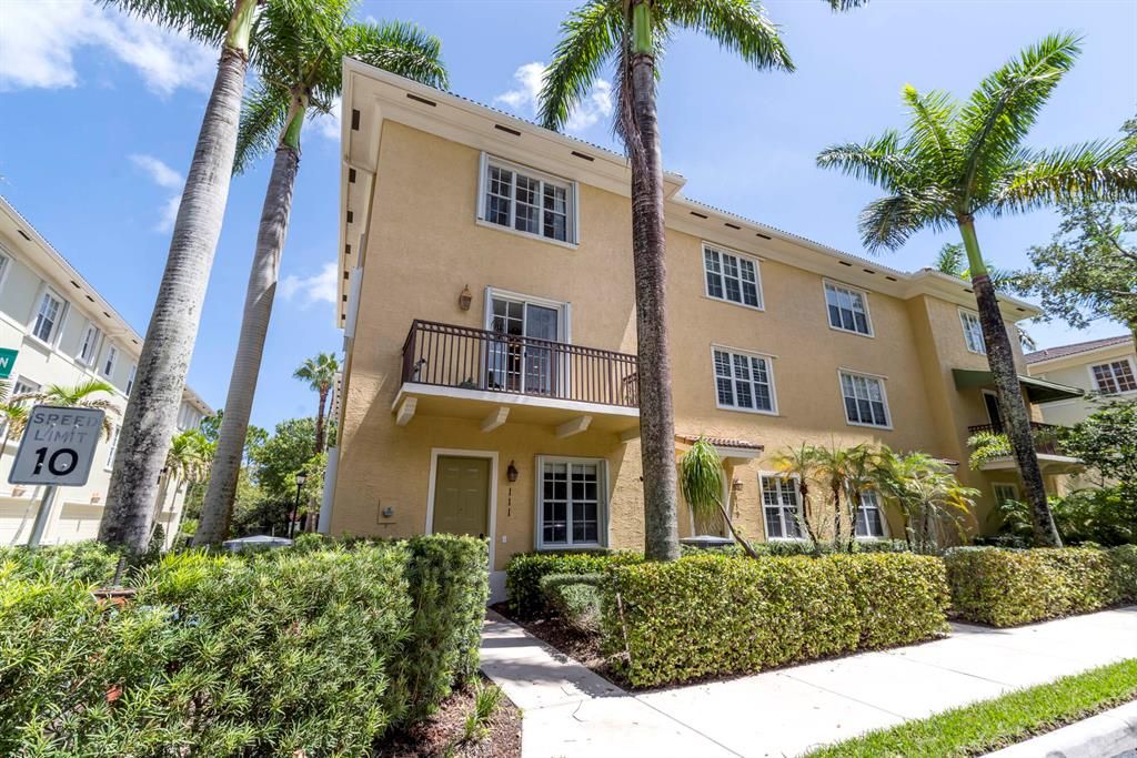 Photo of 111 Apalachee Lane, Jupiter, FL 33458 (MLS # R10830717)