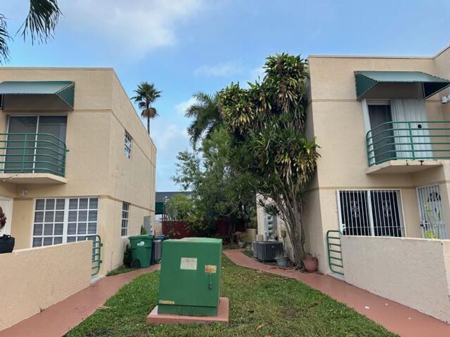 This is a well-maintained 3-bedroom, 3-bath townhouse featuring a spacious private patioa"perfect for BBQs and outdoor entertaining. Conveniently located near restaurants, shopping plazas, supermarkets, and movie theaters. Easy to show. Please use Showing Time for appointments.