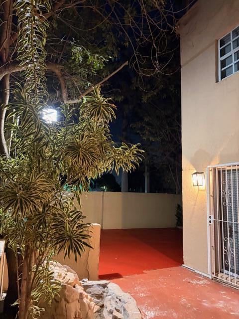 LES CHATEAUX AT INTL GDNS - Residential Lease