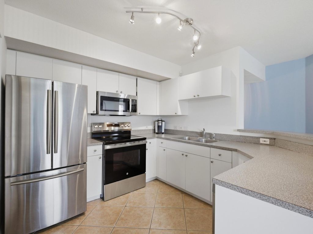 Photo of 316 Villa Circle, Boynton Beach, FL 33435 (MLS # B26013569)