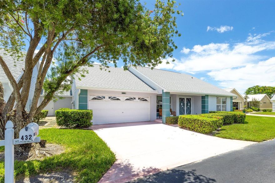 Diamond II model with 2021 roof. Over 1,700 sq ft, 2 beds, 2 baths + den, and 2-car garage. Located on a quiet cul-de-sac with accordion shutters and extra storage room next to garage. Kings Isle is a 55+ gated community in St. Lucie West with cable, internet, lawn care, and more included. Resort-style clubhouse features pool, spa, gym, billiards, library, tennis, shuffleboard, and more. Close to shopping, dining, hospitals, beaches, Mets spring training, 45 min to PBI, and 1.5 hours to Disney.