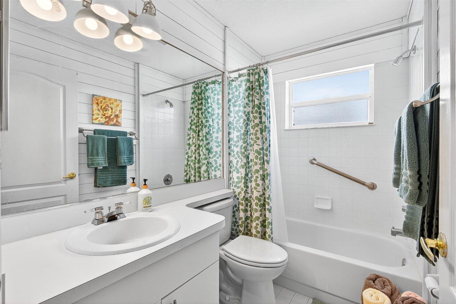 KINGS ISLE PHASE IIA - Residential