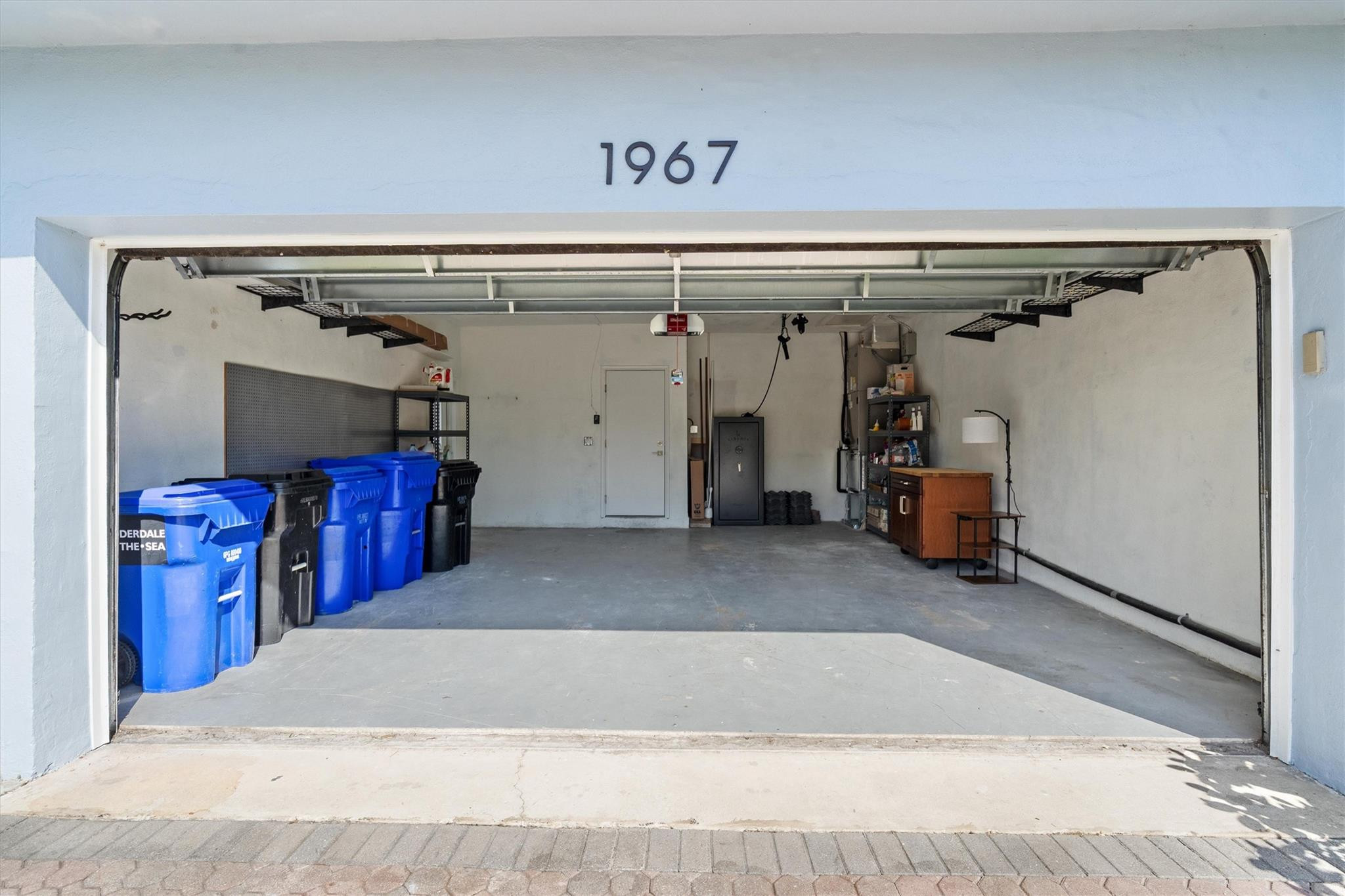 Bel-Air 32-10 B - Residential