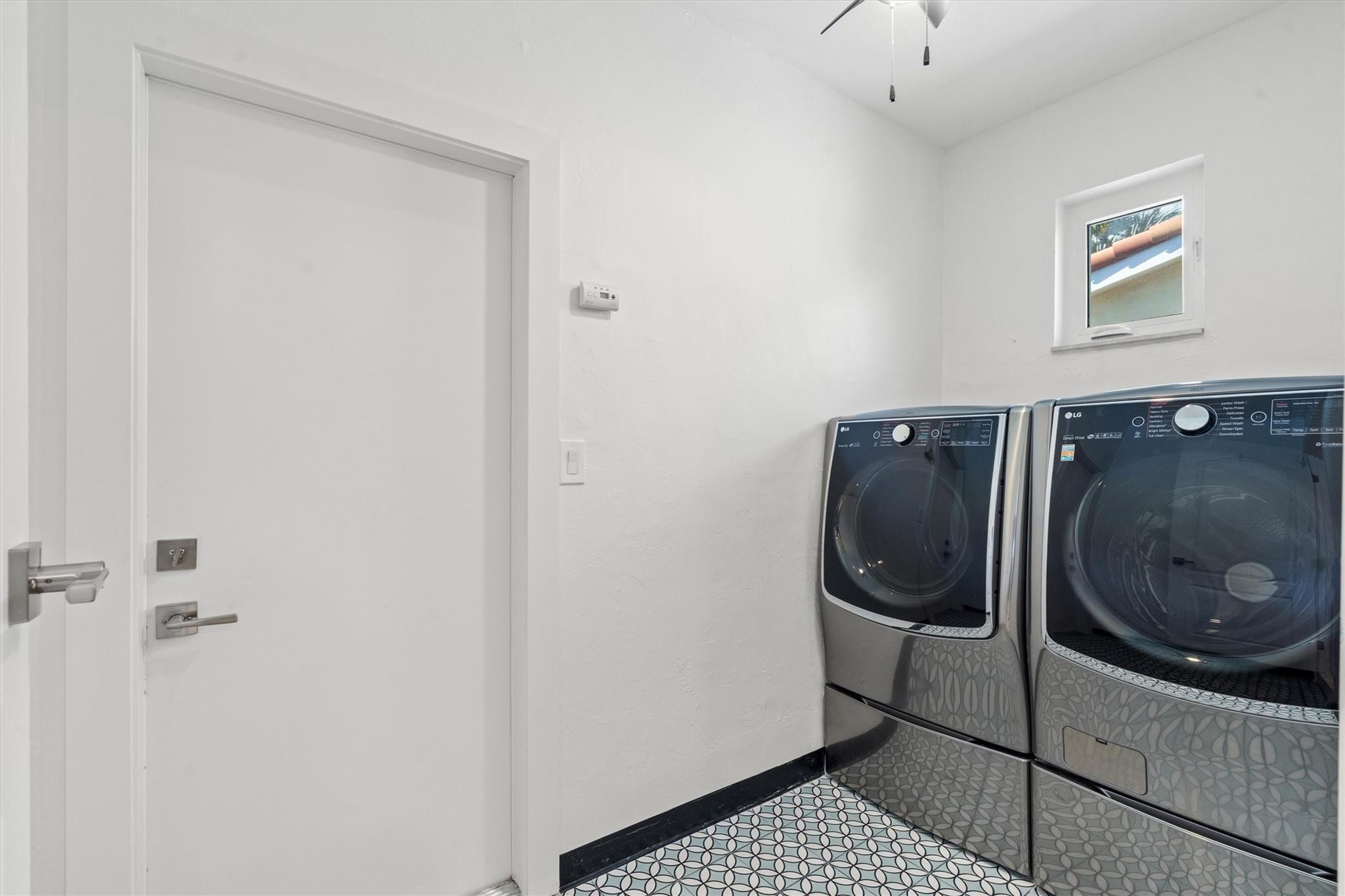 Bel-Air 32-10 B - Residential