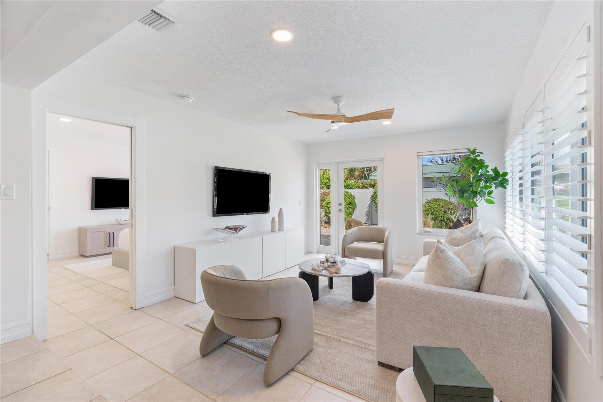 Bel-Air 32-10 B - Residential