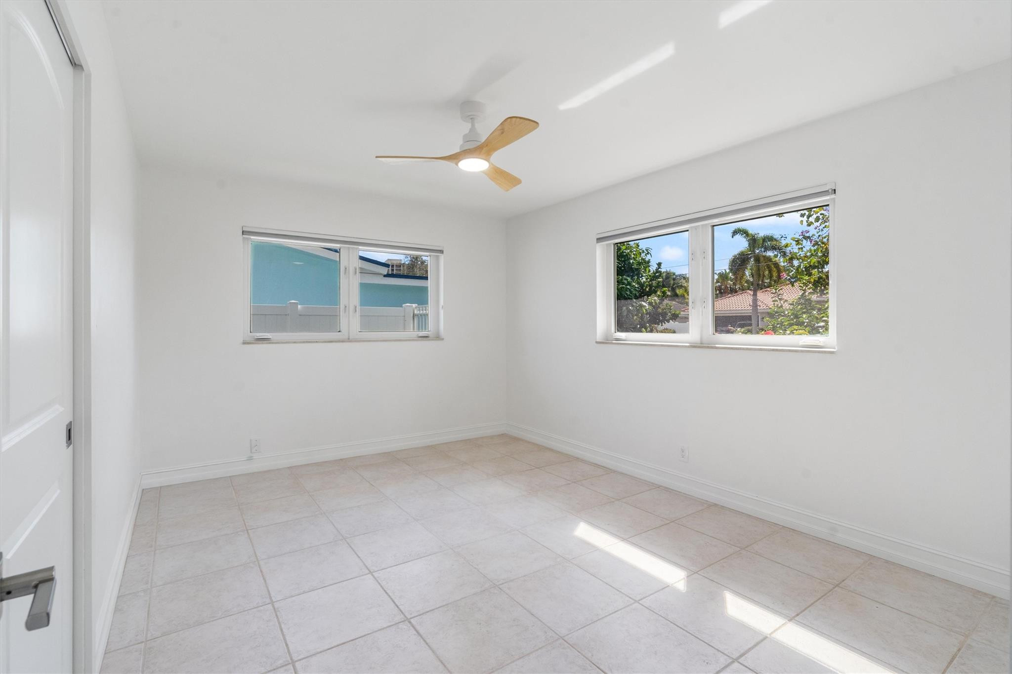 Bel-Air 32-10 B - Residential