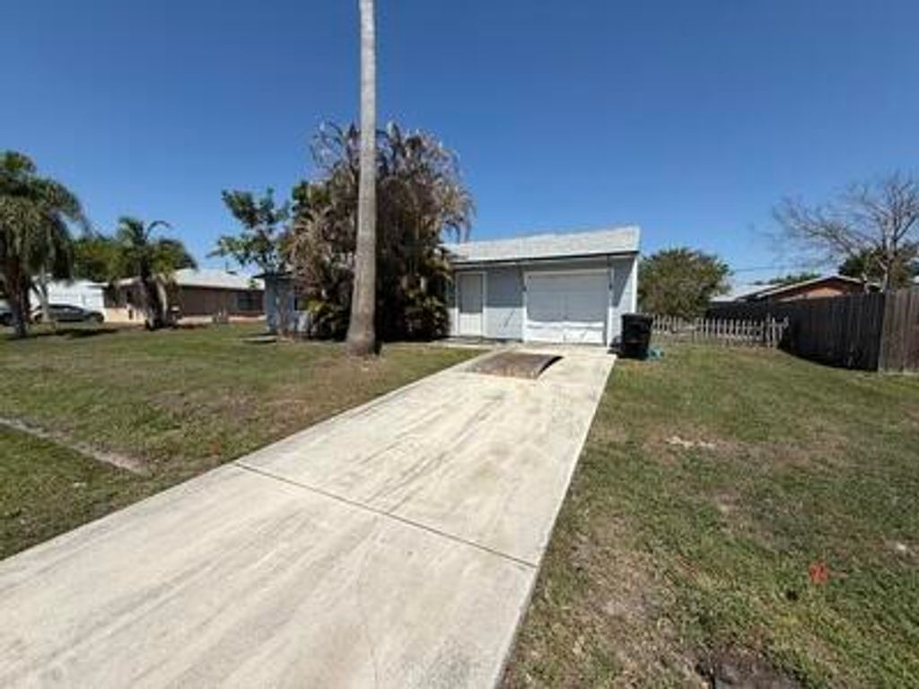 Photo of 1809 SW Morelia Lane, Port Saint Lucie, FL 34953 (MLS # B26006171)