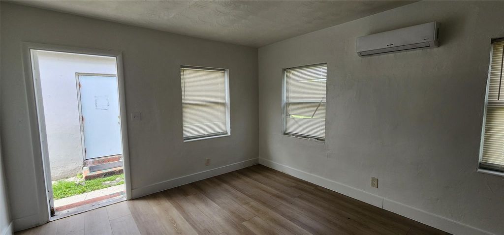 Photo of 2643 Lincoln Street #31, Hollywood, FL 33020 (MLS # F10549441)