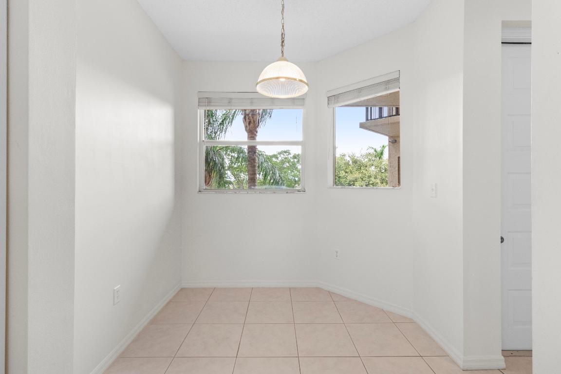 26 Royal Palm Way 304