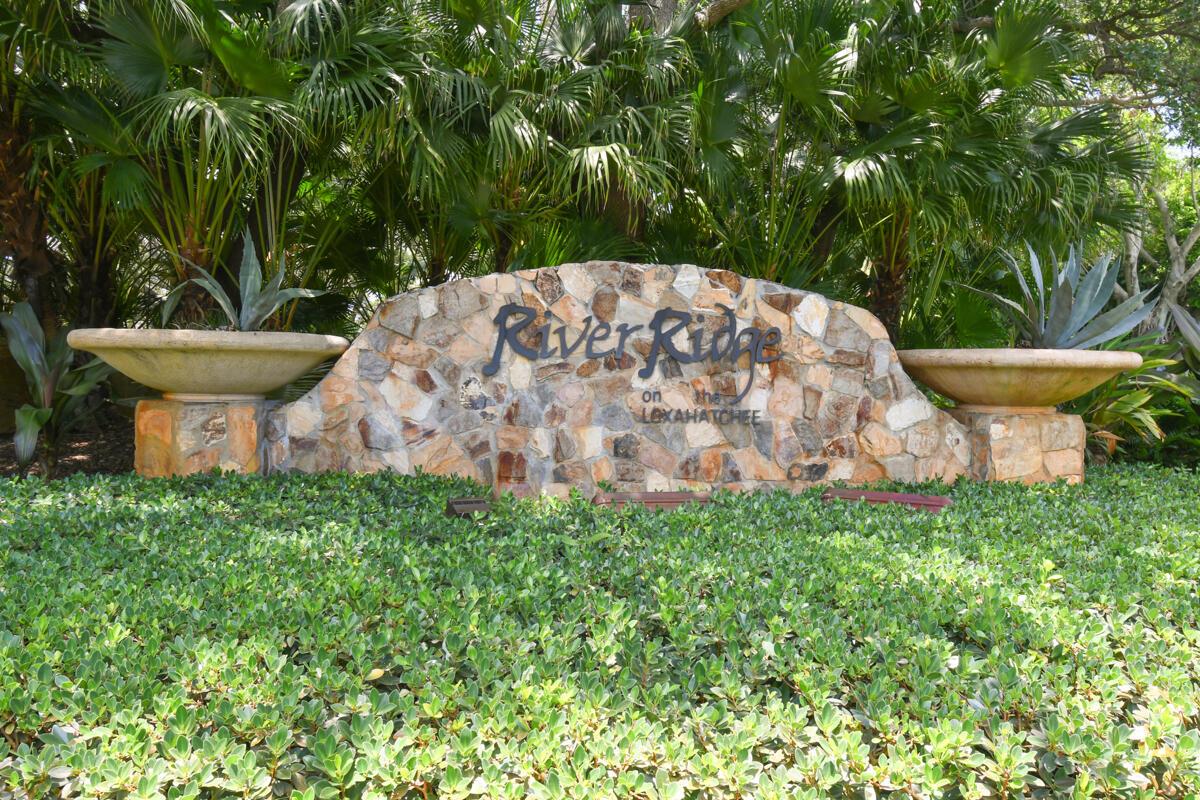 RIVER RIDGE (TEQUESTA) - Residential