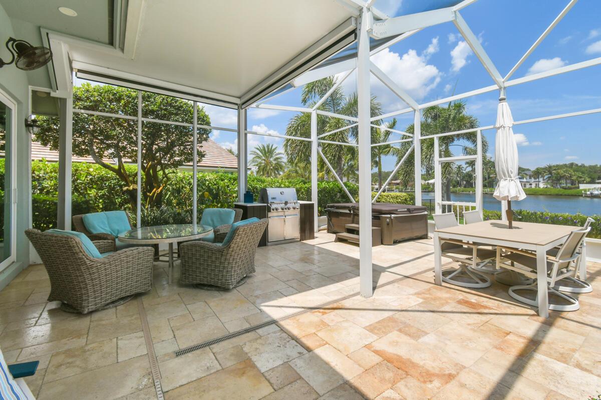 RIVER RIDGE (TEQUESTA) - Residential