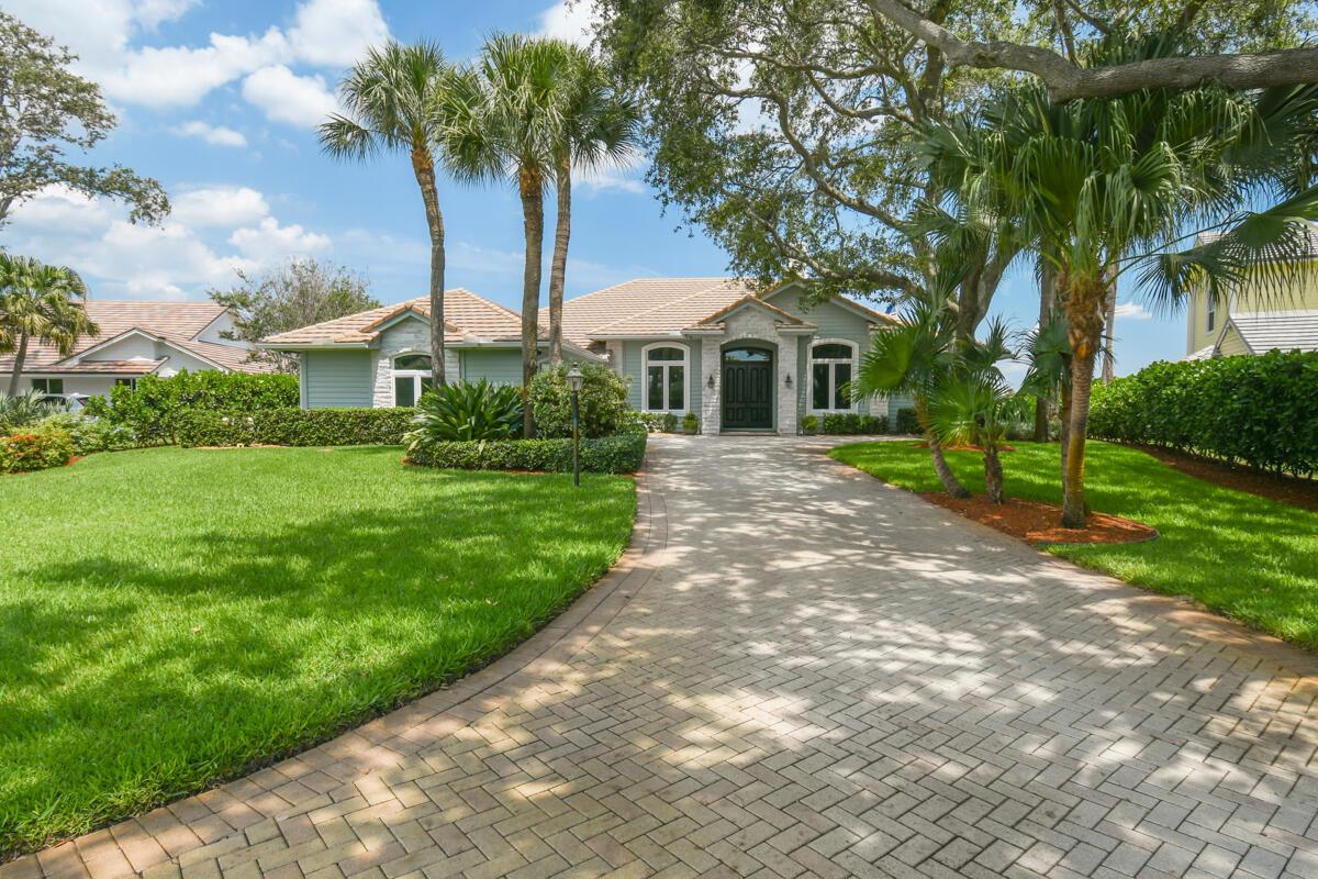 RIVER RIDGE (TEQUESTA) - Residential