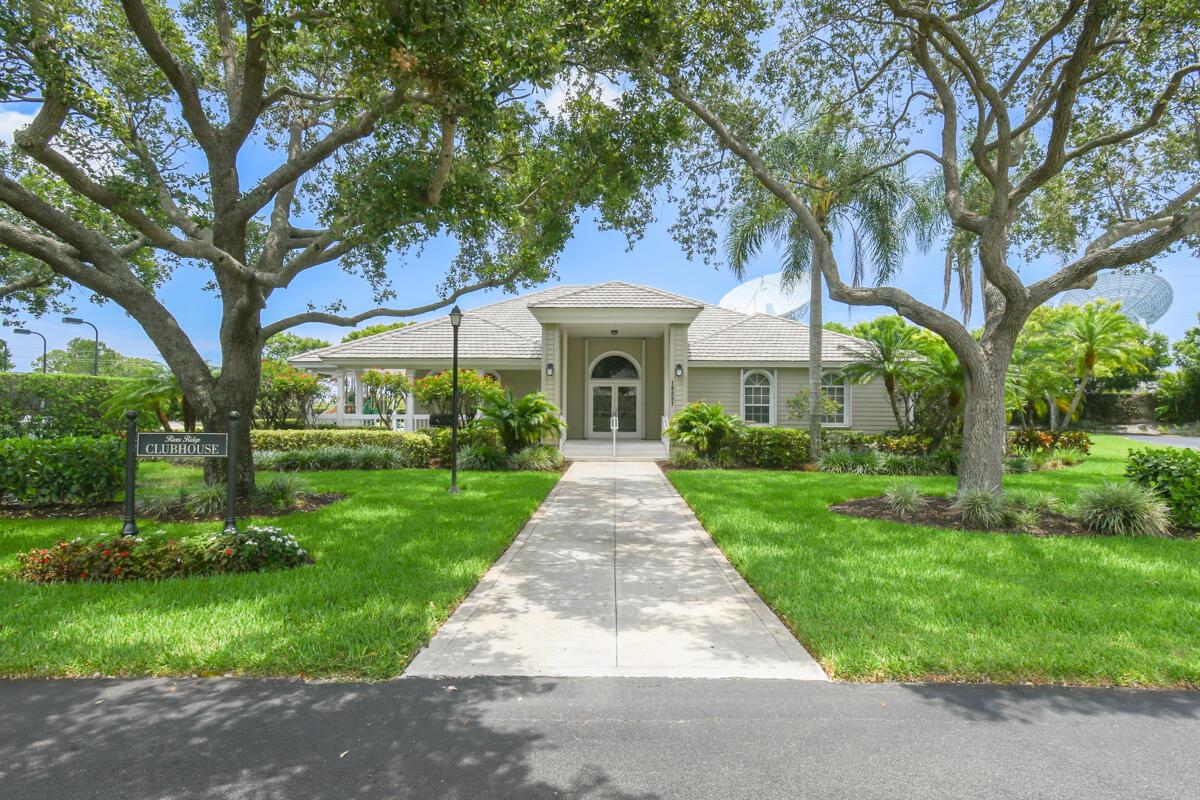 RIVER RIDGE (TEQUESTA) - Residential