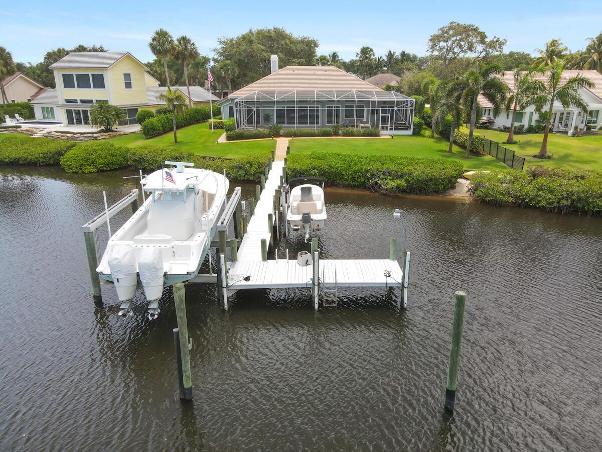 RIVER RIDGE (TEQUESTA) - Residential