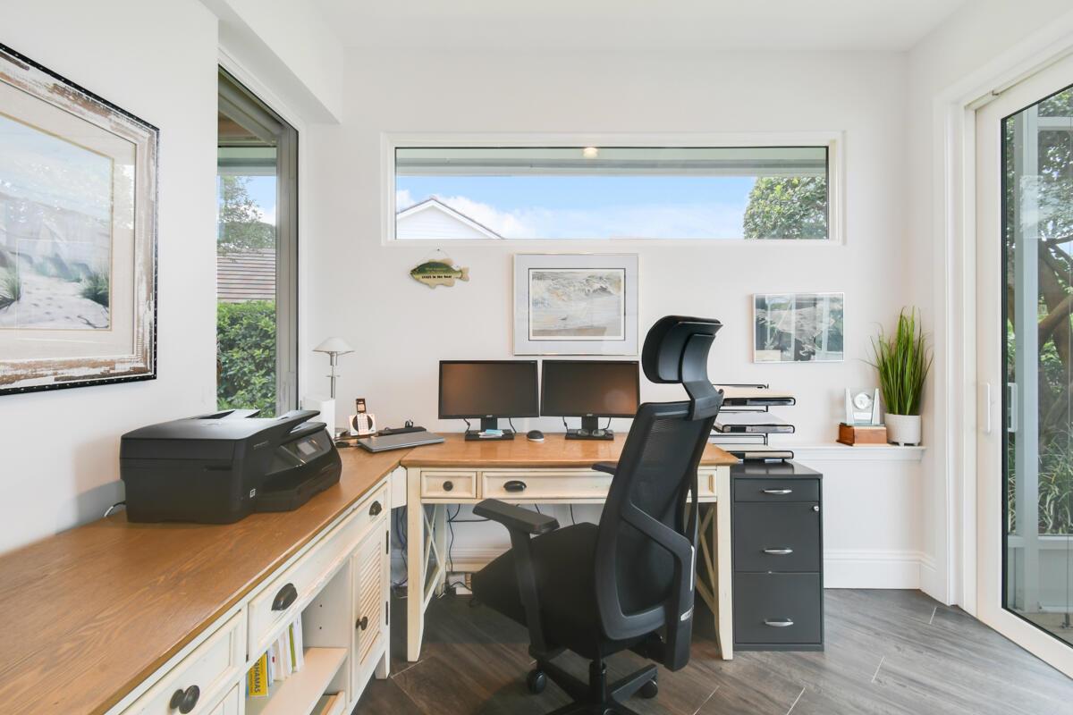 RIVER RIDGE (TEQUESTA) - Residential