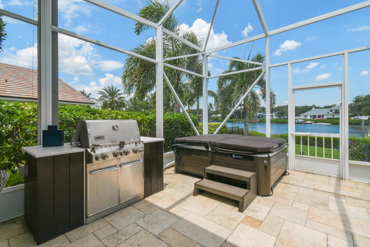 RIVER RIDGE (TEQUESTA) - Residential