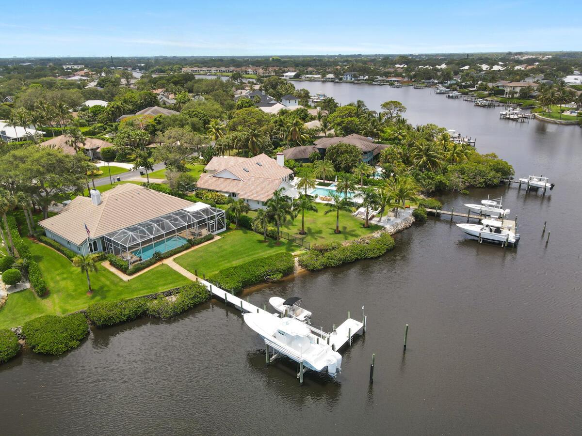 RIVER RIDGE (TEQUESTA) - Residential