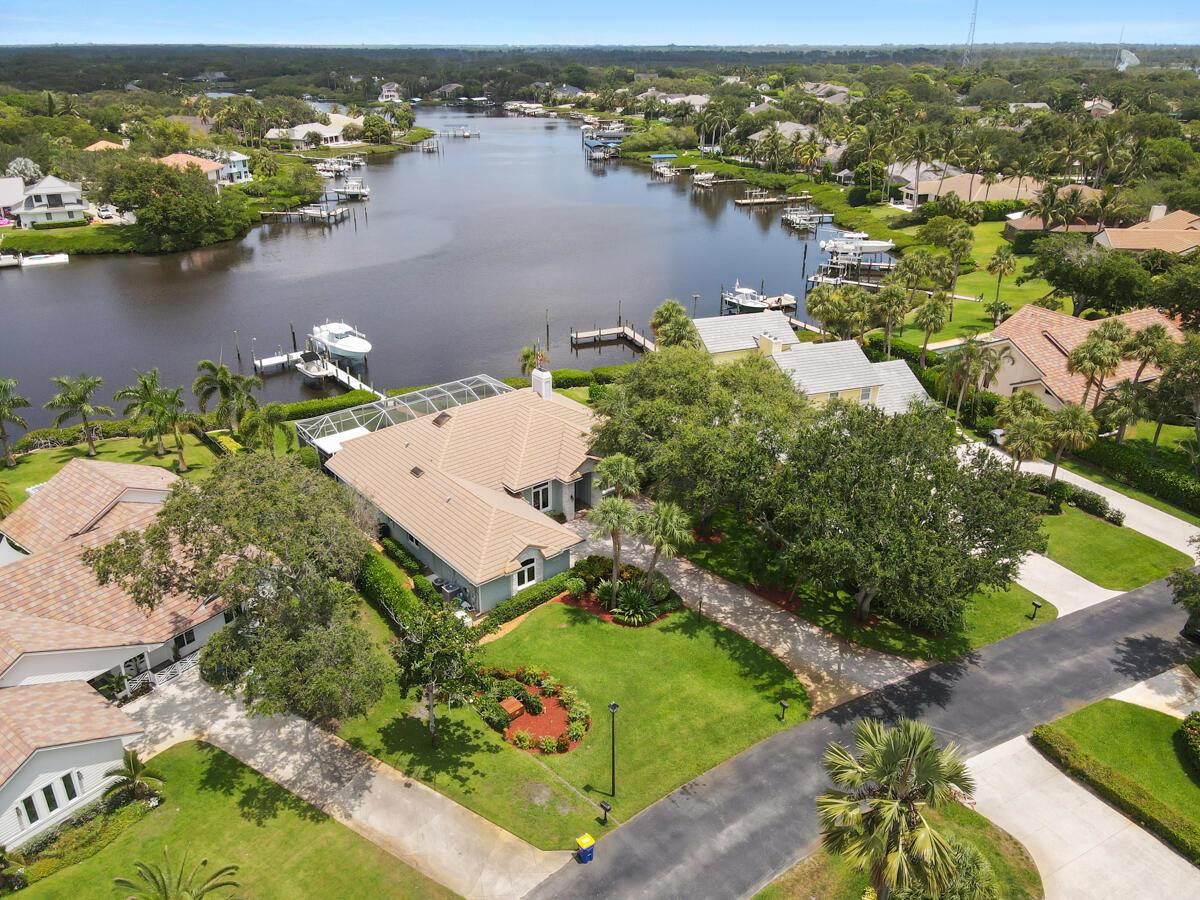 RIVER RIDGE (TEQUESTA) - Residential