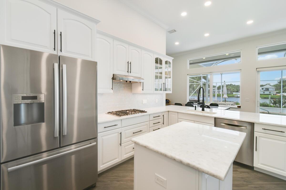 RIVER RIDGE (TEQUESTA) - Residential