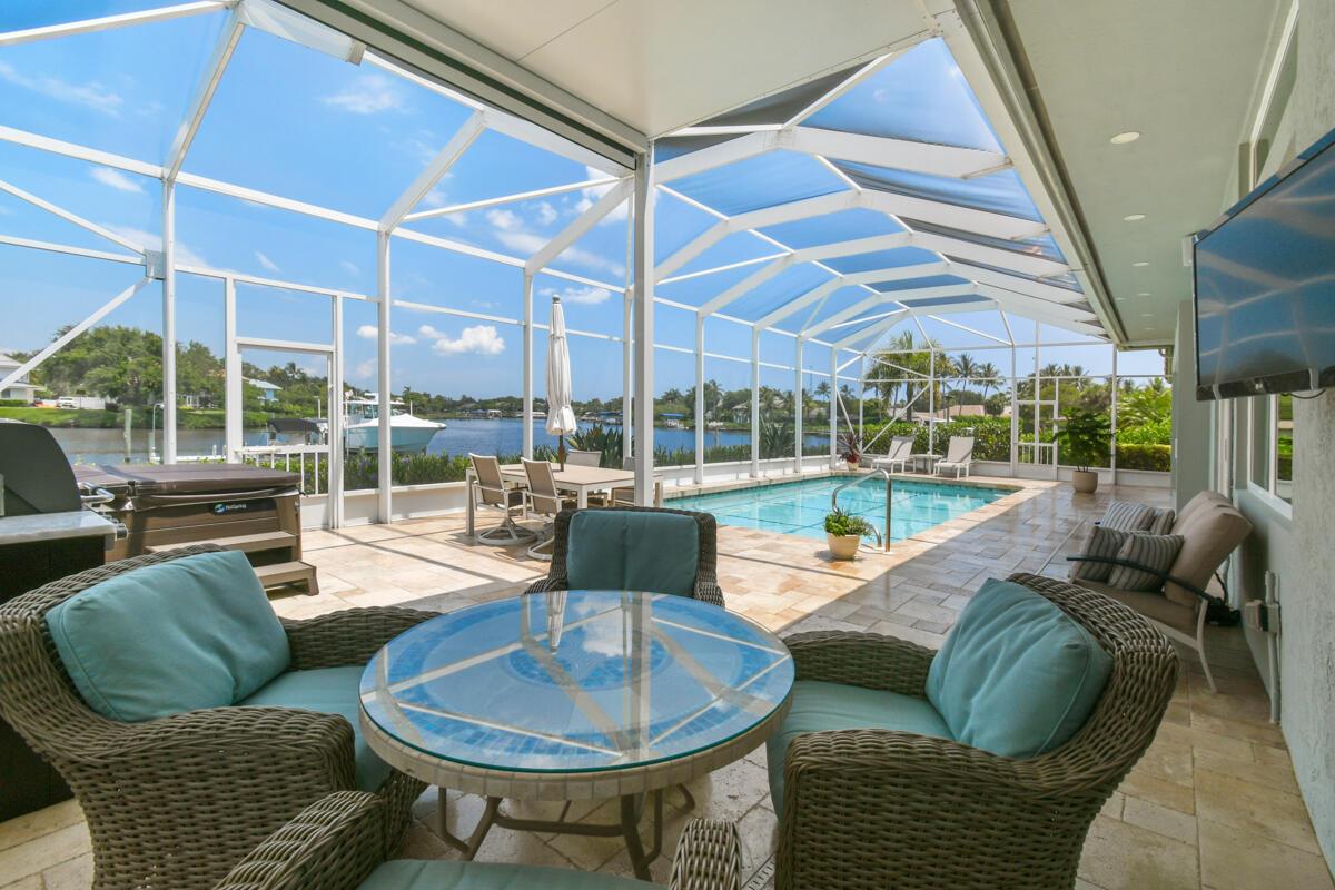 RIVER RIDGE (TEQUESTA) - Residential