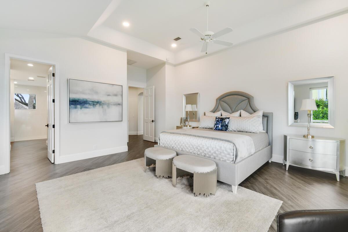 RIVER RIDGE (TEQUESTA) - Residential