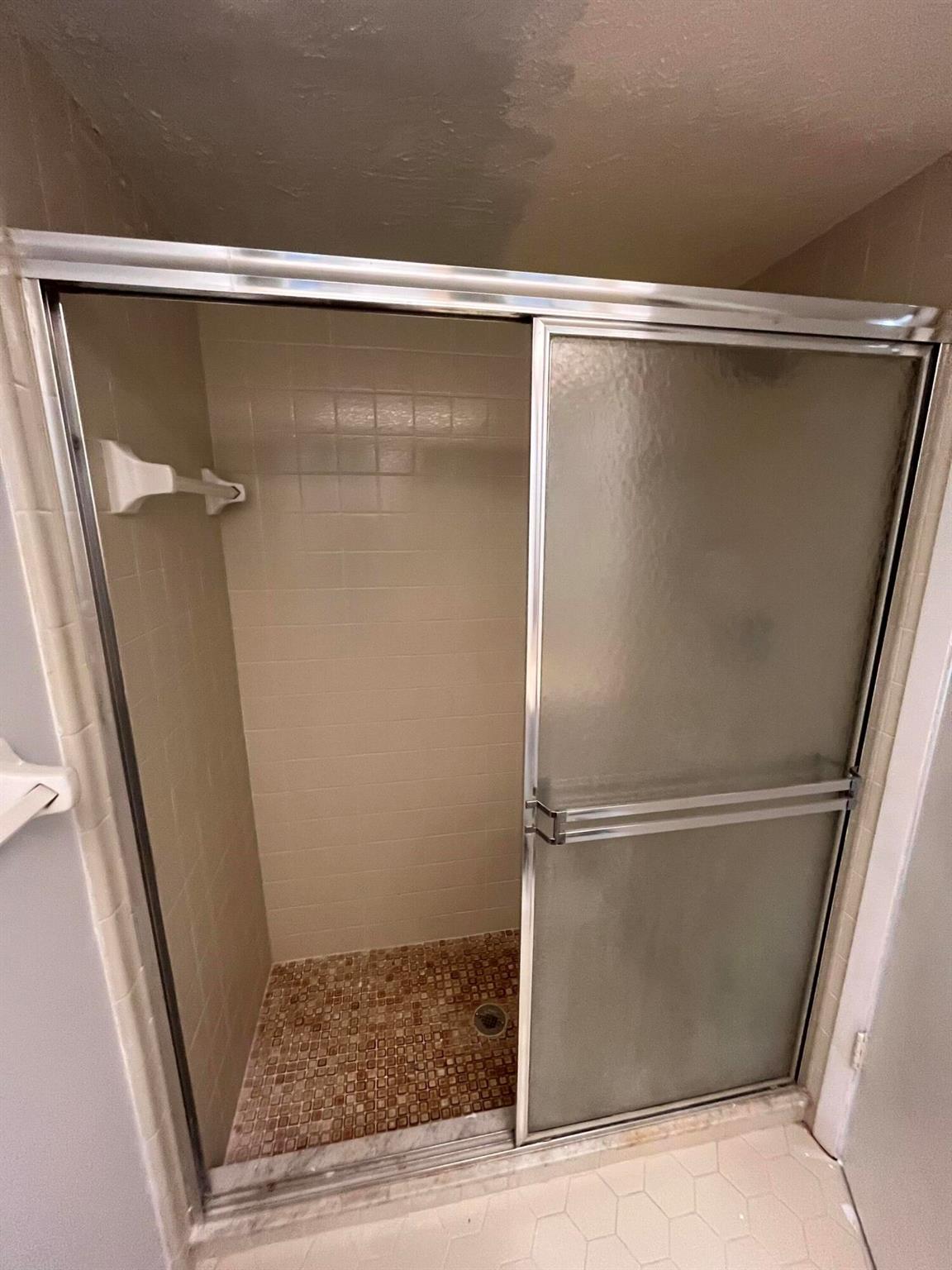 JAMESTOWN AT HERITAGE RID - Residential Lease