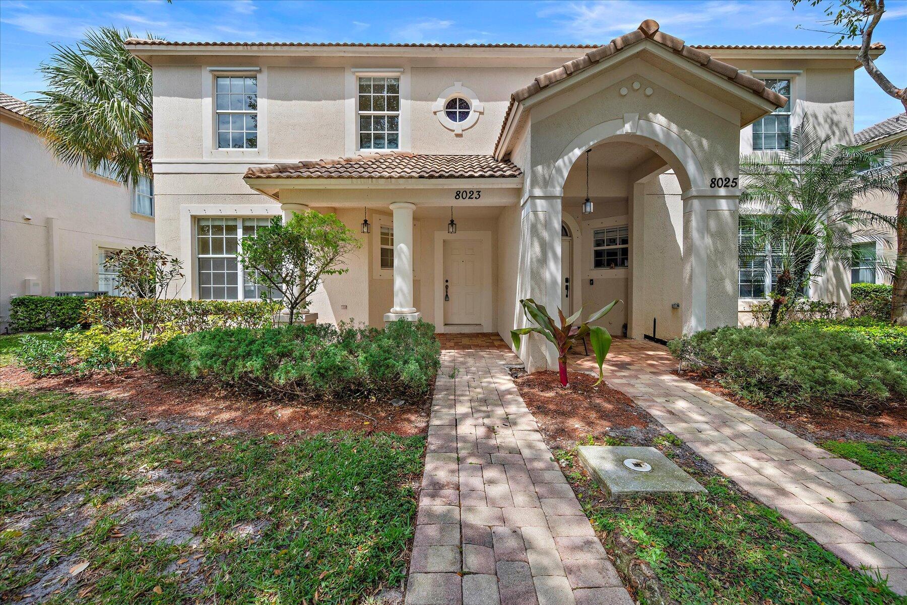 BEAUTIFUL TOWNHOUSE. SPACIOUS 3 BEDROOM , 2 1/2 BATHROOMS, 2 CAR GARAGE , GREAT PGA LOCATION, CLOSE TO ROUTE 95 AND THE TURNPIKE, AIRPORT,BEACHES AND ALL THAT THE PALM BEACHES HAS TO OFFER.NEW AC AND REFRIGERATOR BEING INSTALLED PRIOR TO MOVE IN