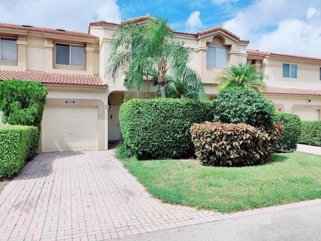Photo of 6815 Via Regina, Boca Raton, FL 33433 (MLS # R11135661)
