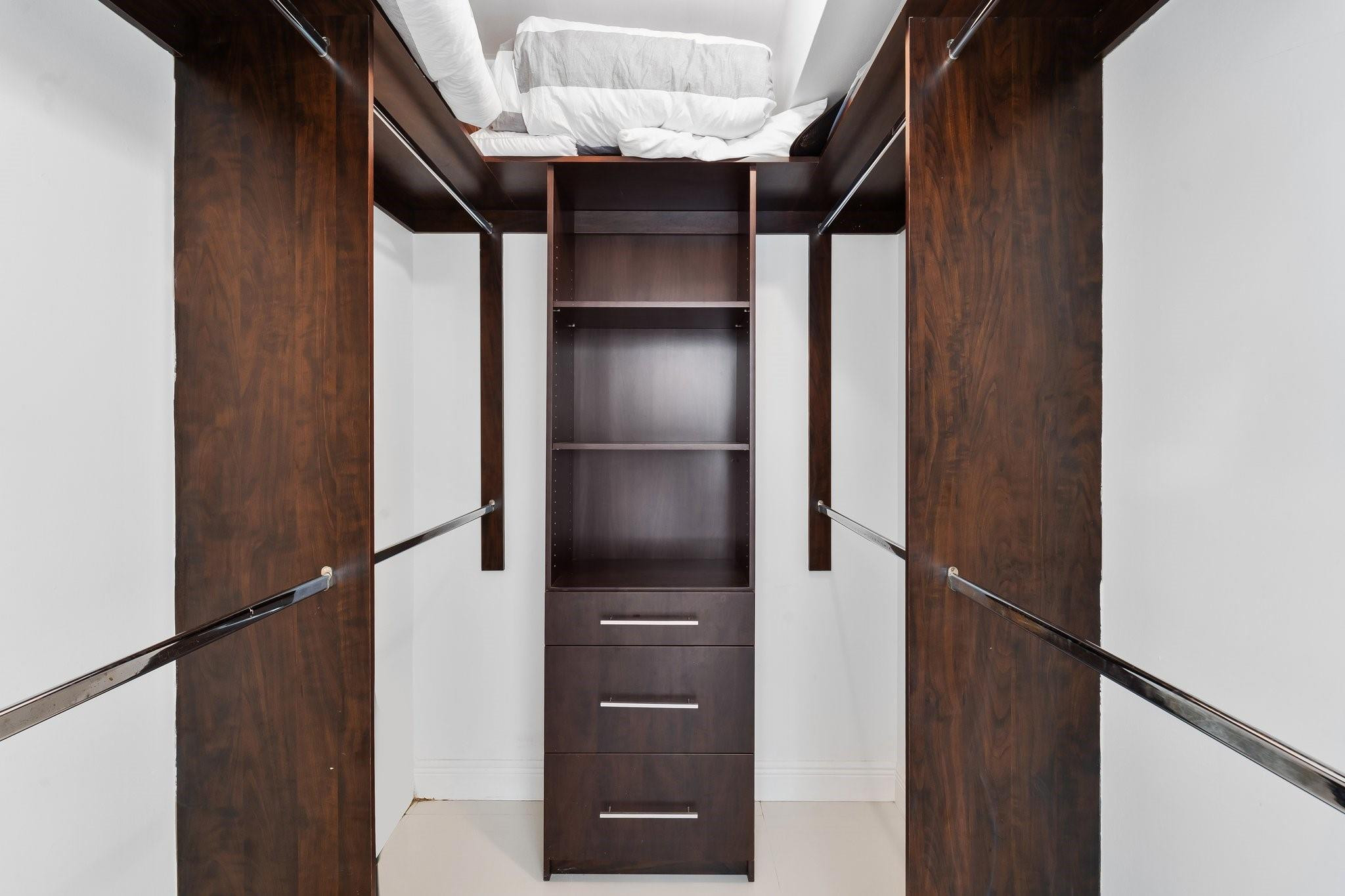 THE YACHT CLUB AT AVENTURA CONDO - Residential Lease