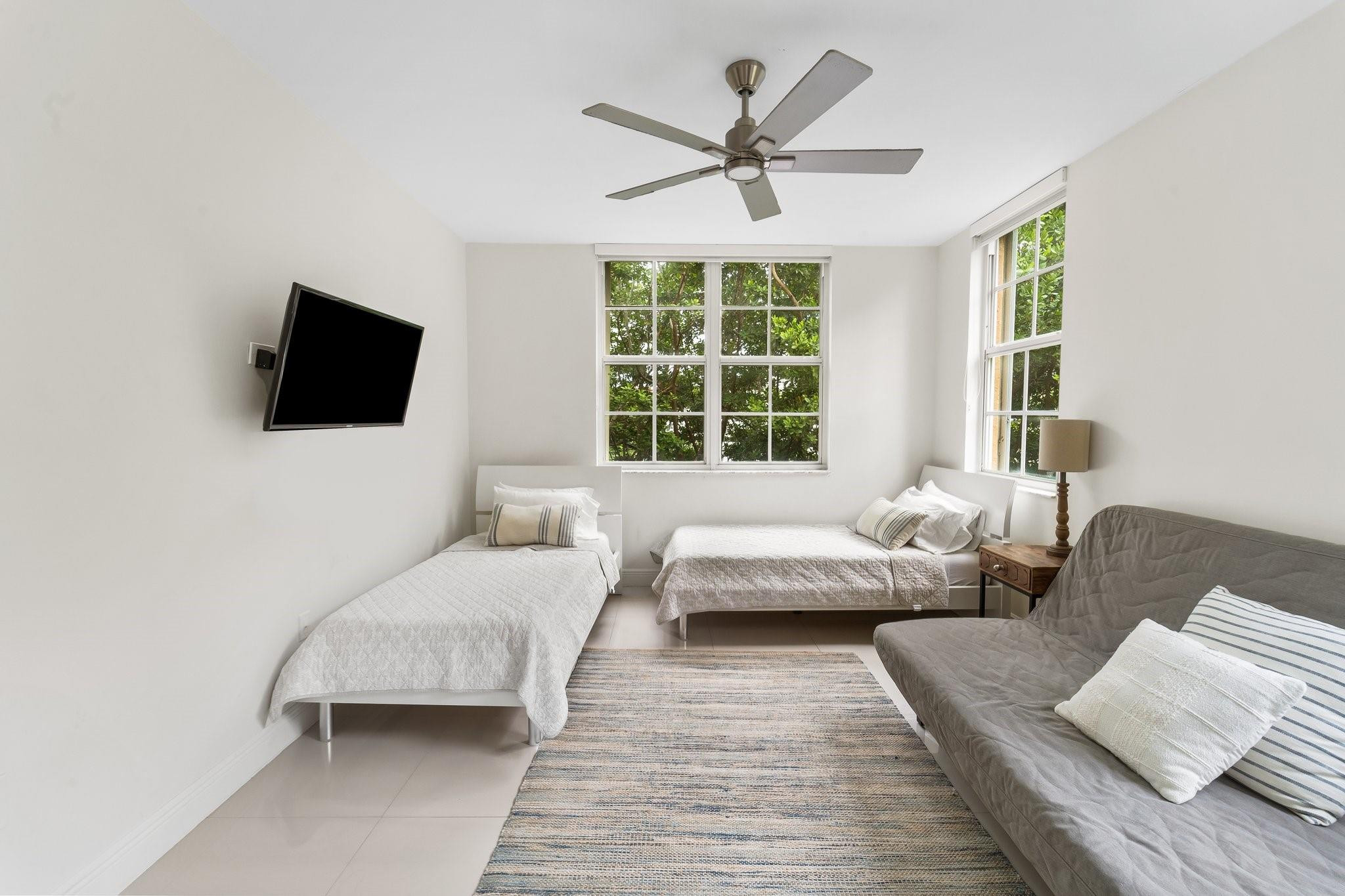 THE YACHT CLUB AT AVENTURA CONDO - Residential Lease