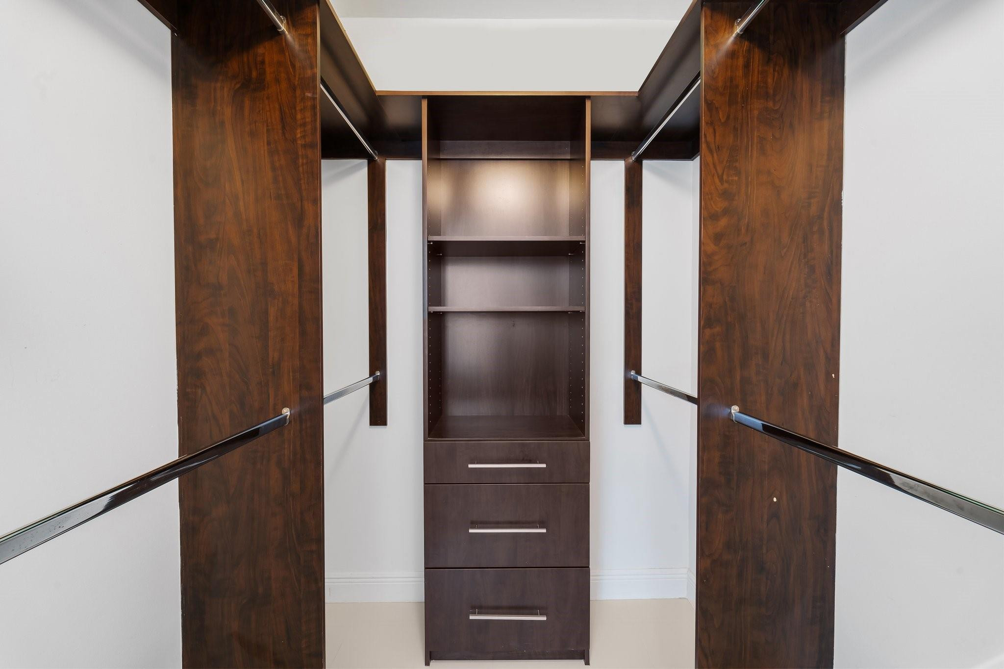 THE YACHT CLUB AT AVENTURA CONDO - Residential Lease