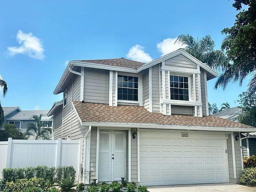 Photo of 5342 Park Place Circle, Boca Raton, FL 33486 (MLS # B26007511)