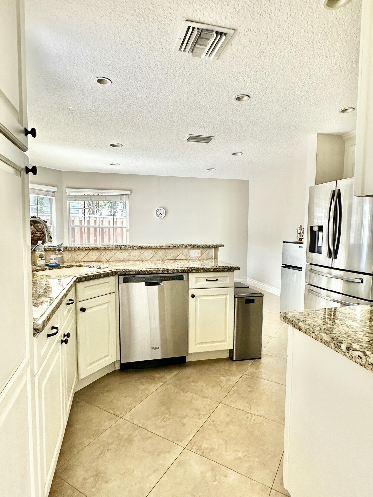 FAIRFIELD AT BOCA 1 OF CEDAR GROVE - Residential