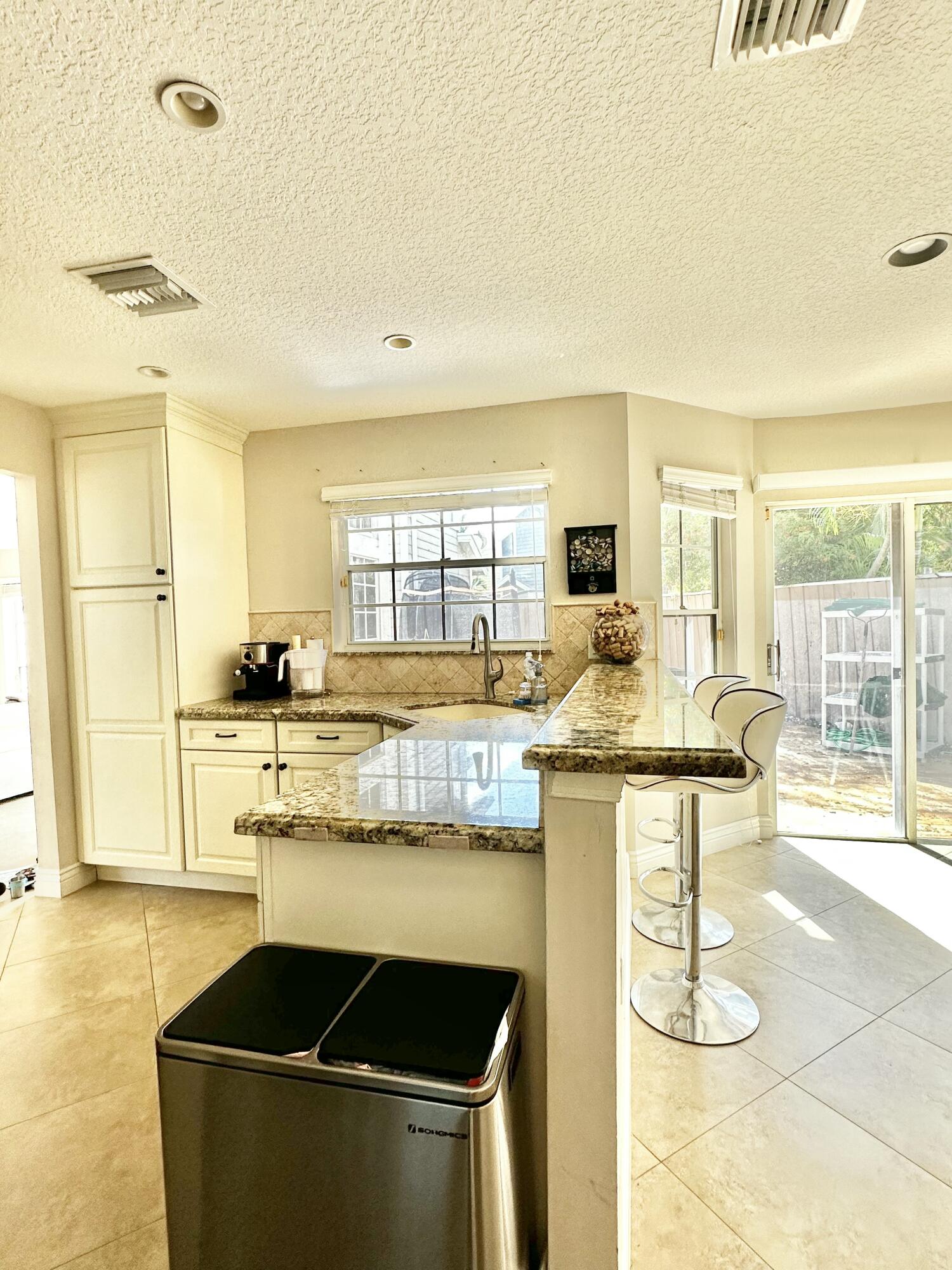 FAIRFIELD AT BOCA 1 OF CEDAR GROVE - Residential