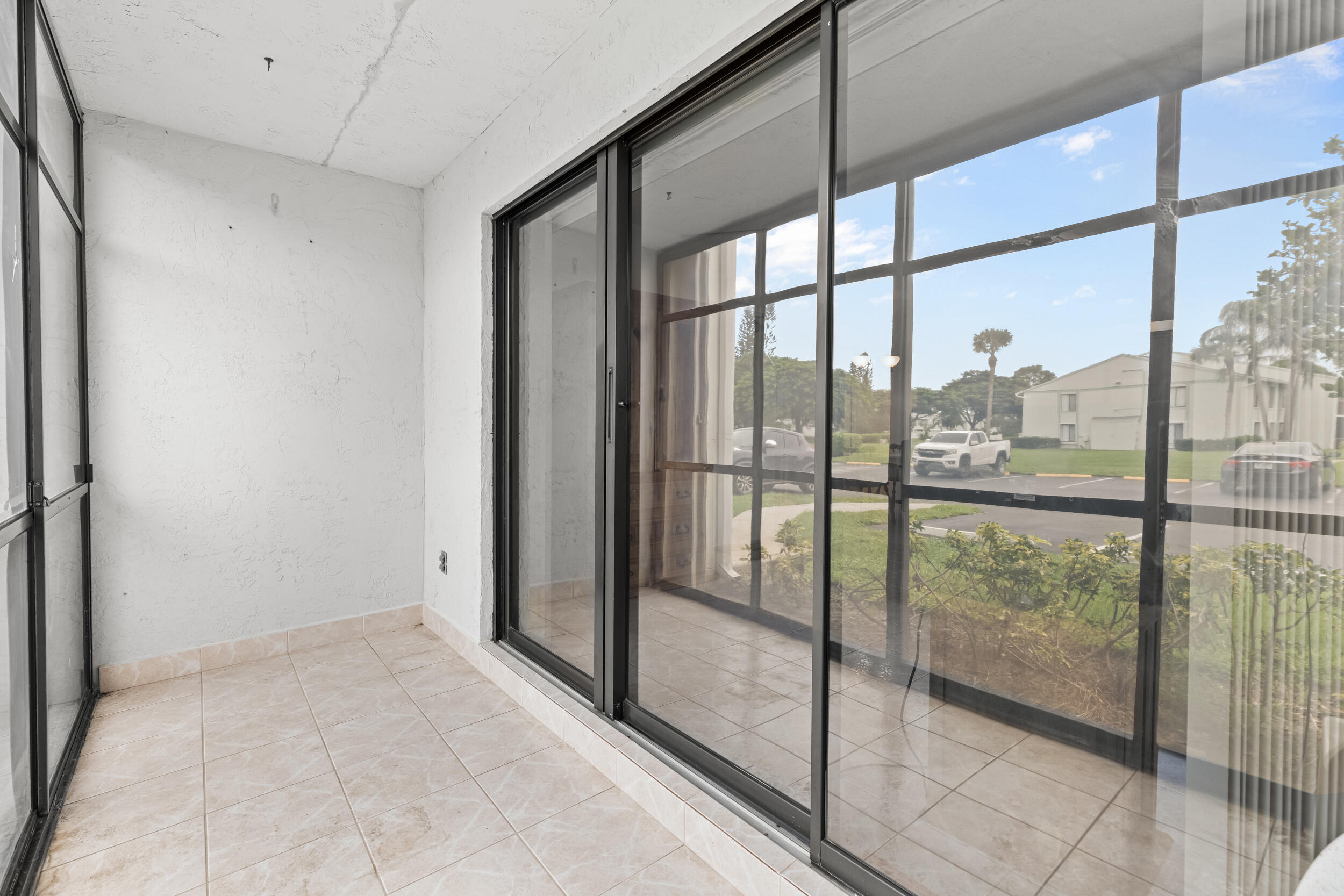 PALM CLUB WEST VILLAGE 1 CONDO - Residential