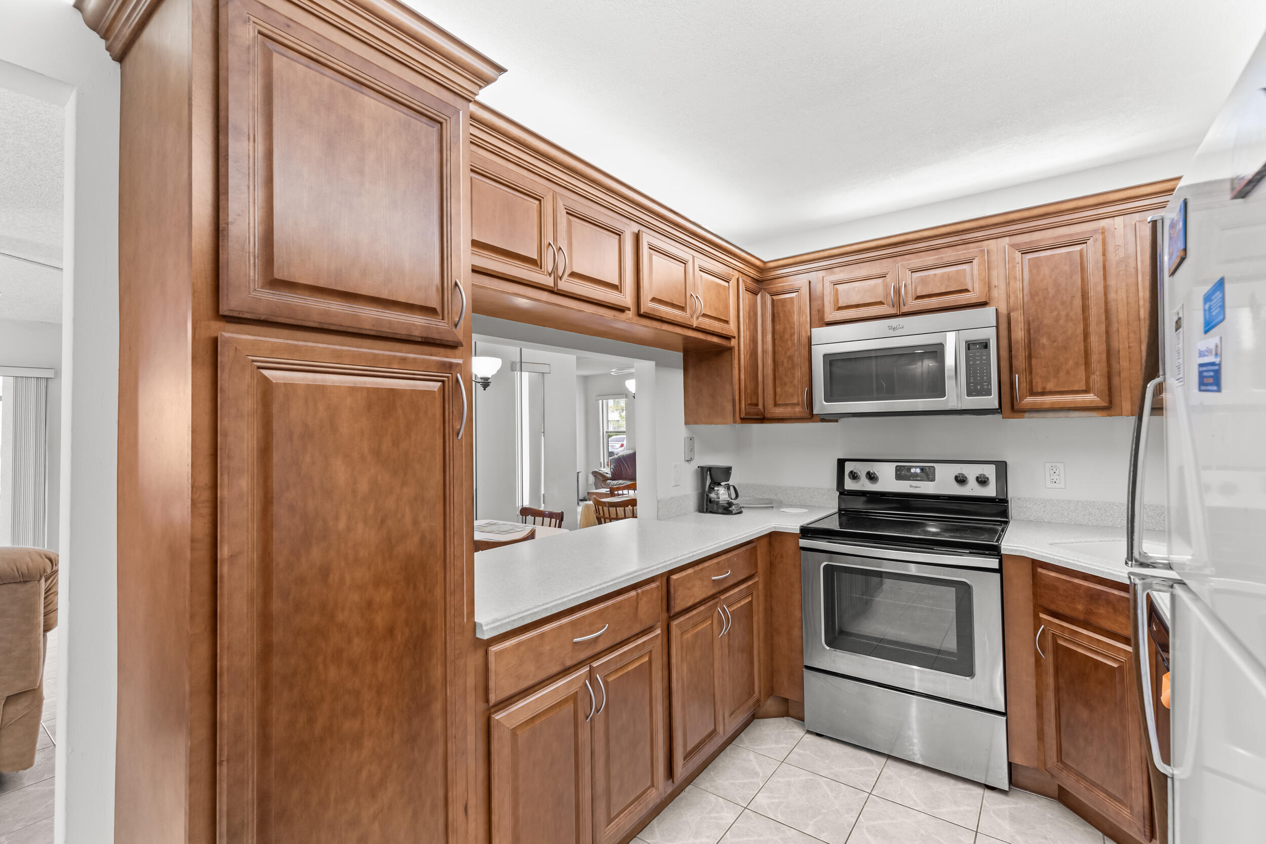 PALM CLUB WEST VILLAGE 1 CONDO - Residential