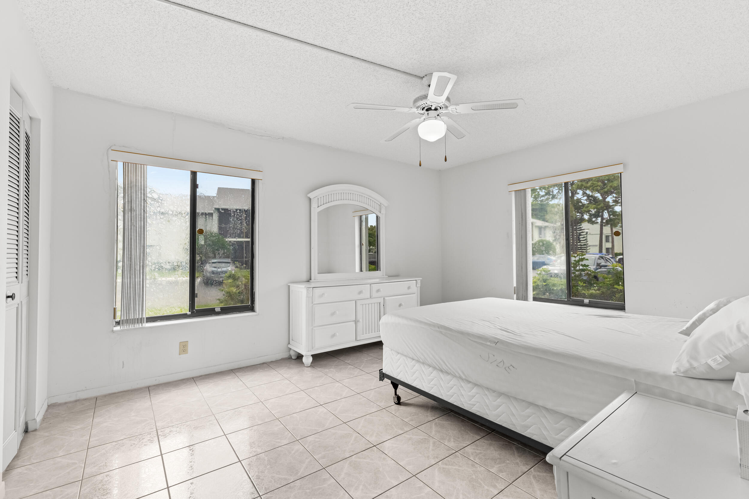 PALM CLUB WEST VILLAGE 1 CONDO - Residential