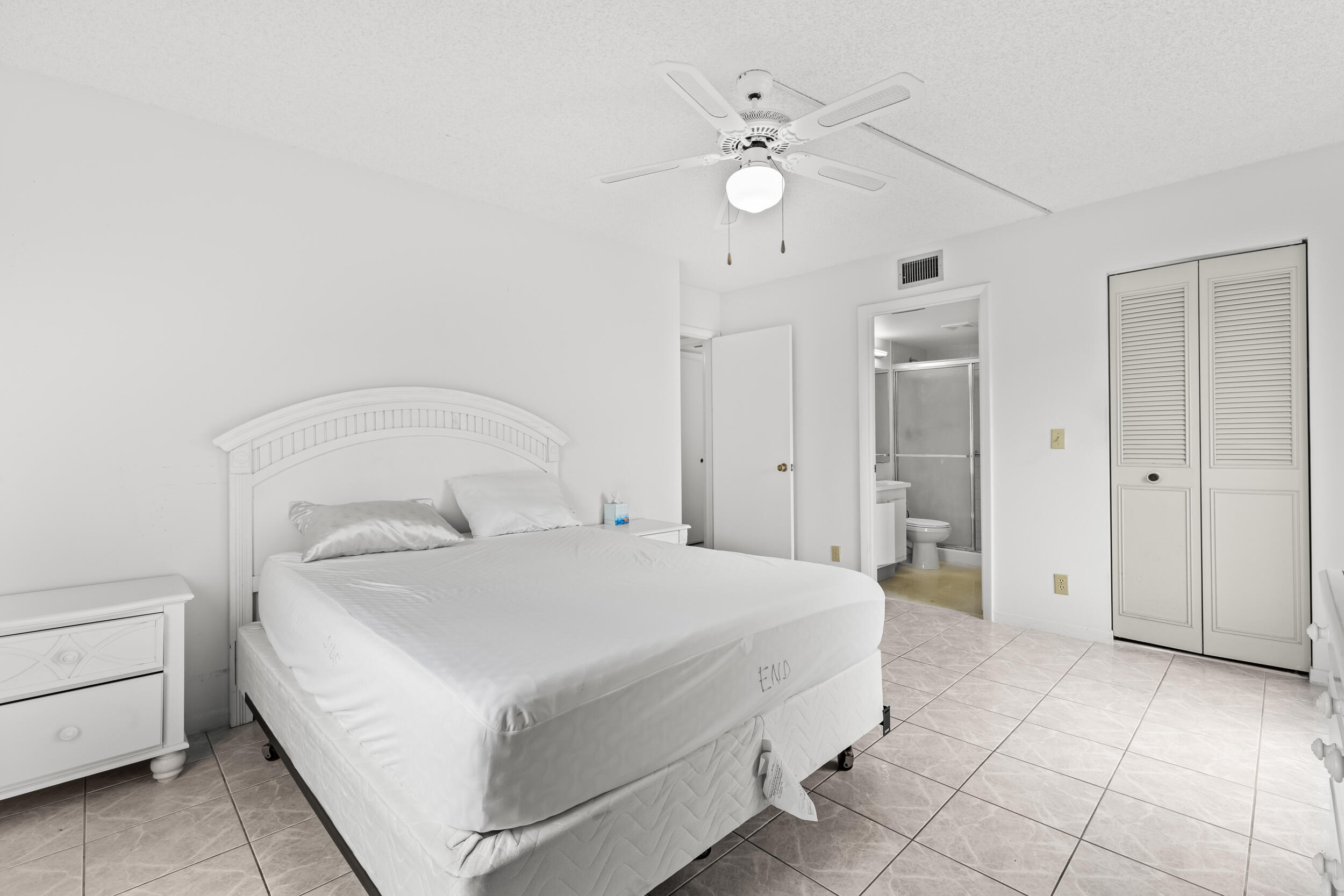 PALM CLUB WEST VILLAGE 1 CONDO - Residential