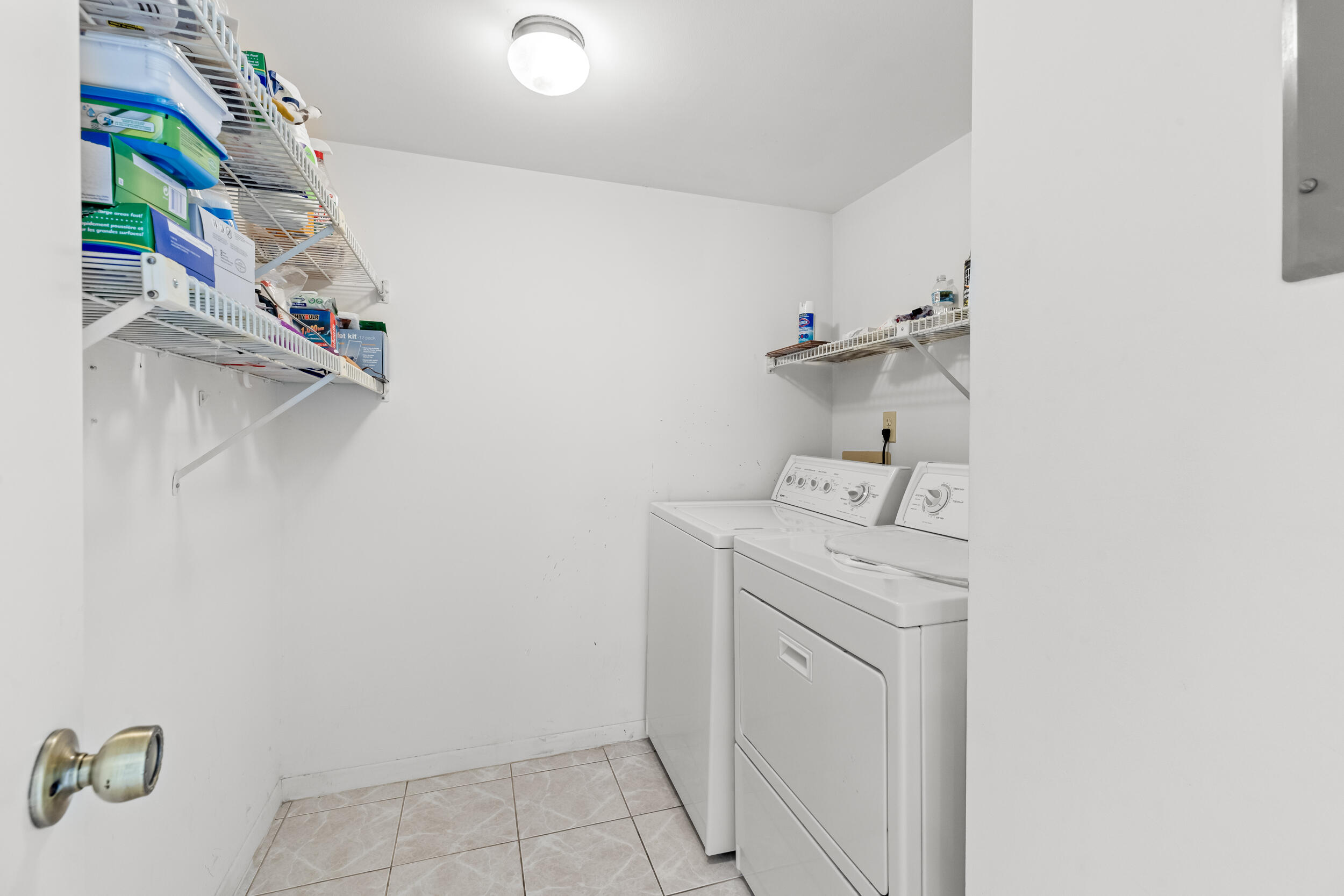 PALM CLUB WEST VILLAGE 1 CONDO - Residential