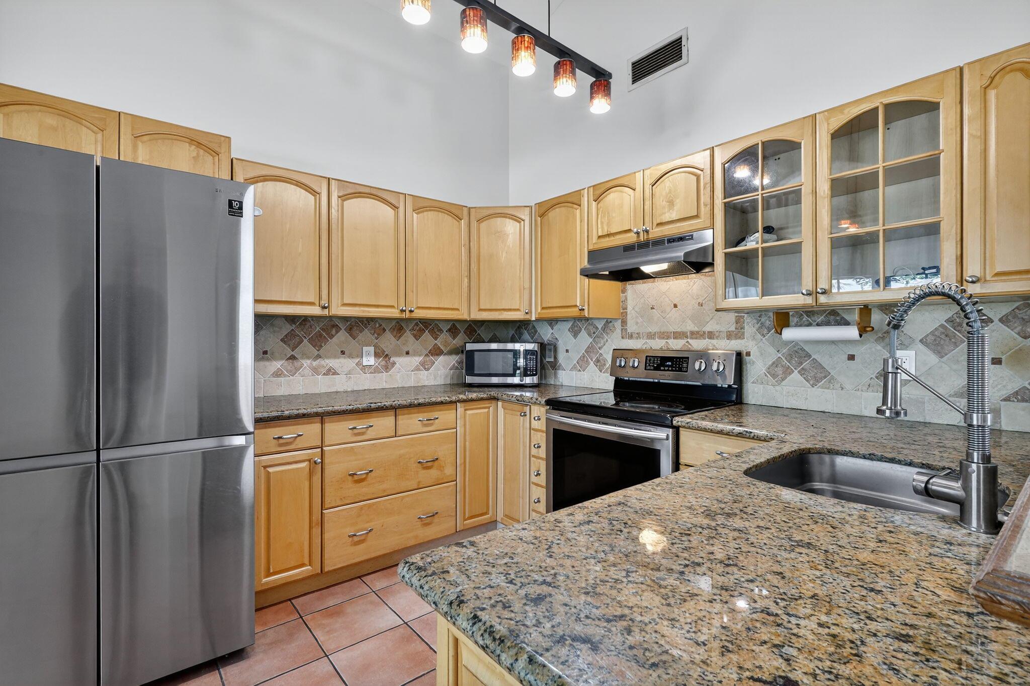 TARTAN LAKES 2 - Residential Lease