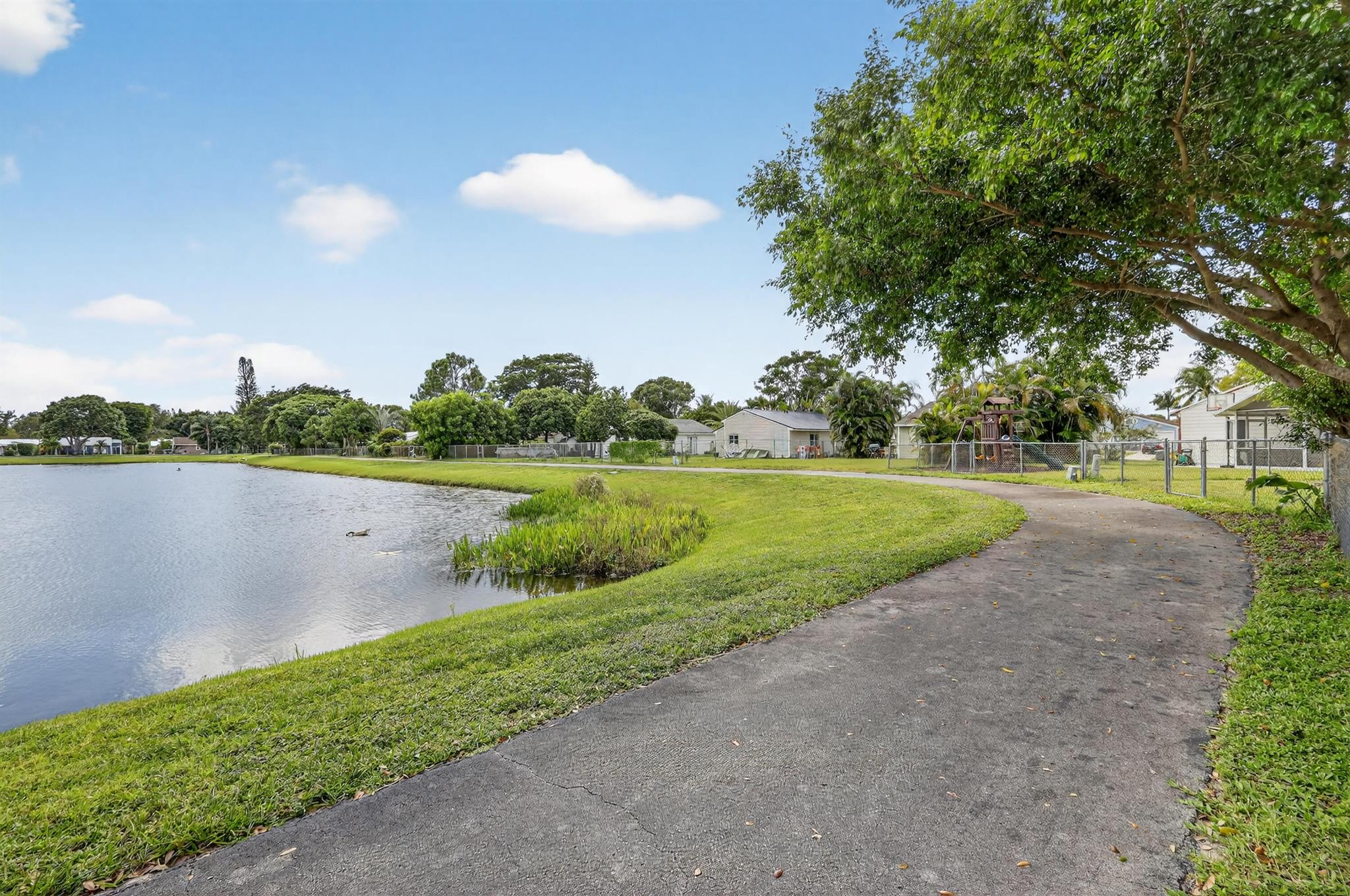 TARTAN LAKES 2 - Residential Lease