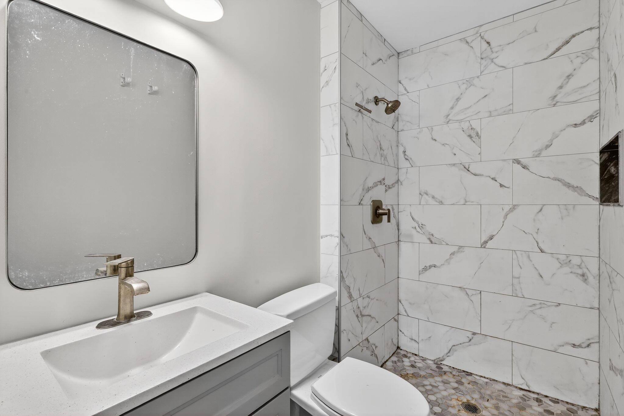 TARTAN LAKES 2 - Residential Lease