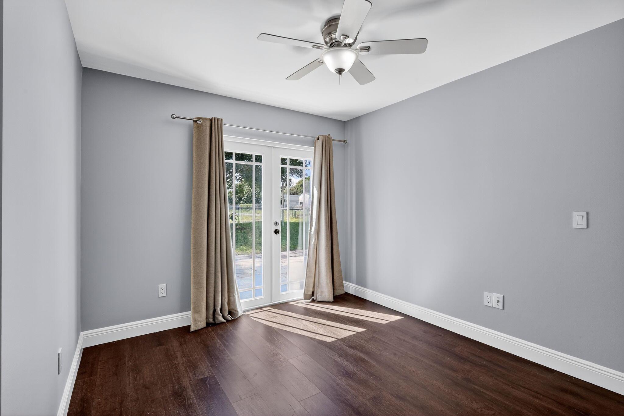 TARTAN LAKES 2 - Residential Lease